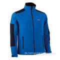 Marineblau mit schwarzer Softshelljacke